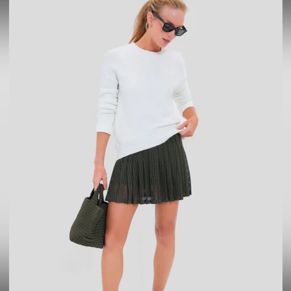 Tuckernuck Sport White Faris Pullover